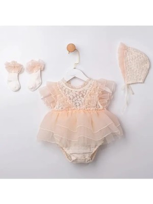 ministok Helen Sırt Kısmı Fiyonk Bağlamalı Dantelli Kız Bebek 3'lü Romper Takım (Çorap-Bone-Romper)