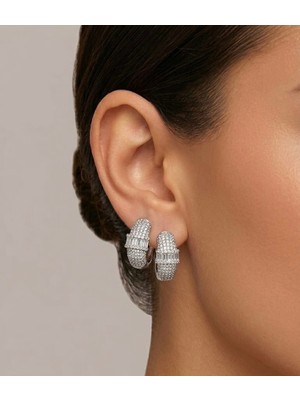 Lume Store Nea Taşlı Gümüş Renk Çelik Küpe