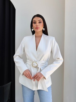 Esra Helvacı Gold Toka Kemerli Keten Ceket