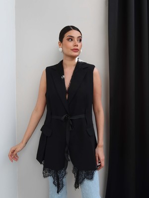 Esra Helvacı Dantel Detay Tasarım Yelek