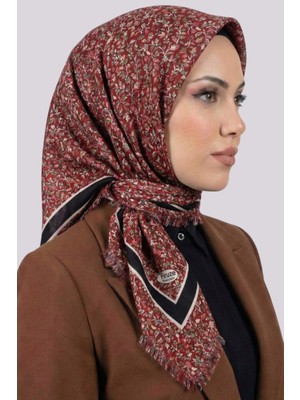 Hadiora Kadın Bordo Siyah Çiçek Desenli Flamlı Eşarp