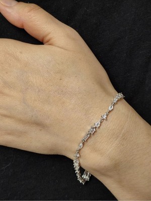 Moda Gümüş 925 Ayar Gümüş Pırlanta Görünümlü Baget Kadın Bileklik