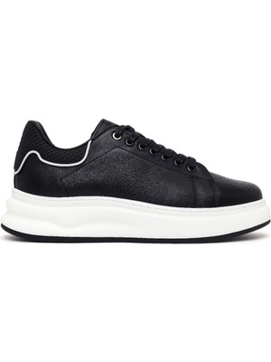Derimod Erkek Siyah Bağcıklı Kalın Tabanlı Deri Sneaker 26SFD660518