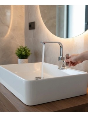 İsaoğlu Yapı Lavabo Bataryası Kare 360 Derece Dönebilen Yüksek Model Banyo Lavabo Armatür Pirinç Malzeme