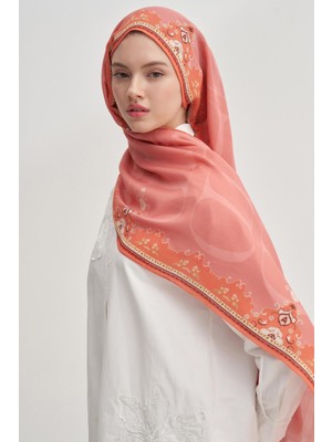 Mercan Carell Maknesa Monogram Floş Şal