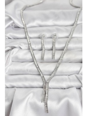 Mey Ithalat® Gümüş Renk Baget Zirkon Taşlı Kadın Kolye Küpe Set