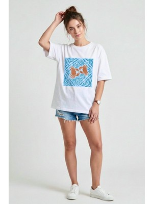 Hoxie Unisex Beyaz Oversize Yengeç ve Dalga Baskılı Pamuklu Tişört