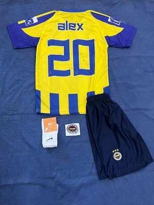 Janjonstar 4'lü Set Nostalji Alex De Souza Fe.ner.bah'çe Sarı Lacivert Çubuklu Iç Saha Çocuk Forma Şort Çorap Bileklik