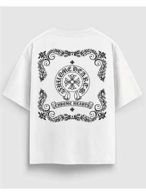 Vintage Gotik Desenli Oversize Beyaz Tişört – Premium %100 Pamuk, Luxury Streetwear Koleksiyonu