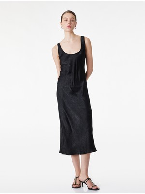 Koton Kolsuz U Yaka Slim Fit Saten Midi Abiye Elbise