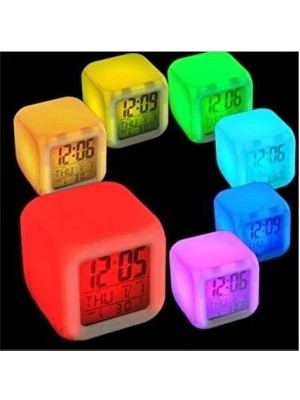 Byanes Çalar Masa Renk Değiştiren Küp Saat Alarm Clock Takvim Şık ve Fonksiyonel