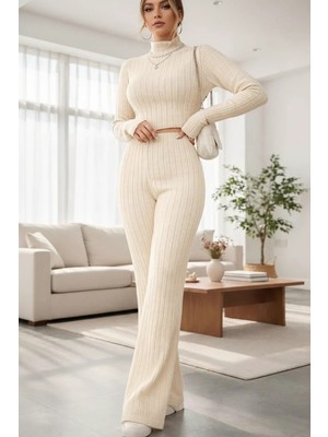 Luord - Store Kadın Ekru Çizgili Boğazlı Crop Top ve Yüksek Bel Eşofman Takımı Spor Şık Kombin