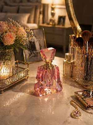 Sleep Nova Crystal Pink Diamond Dekoratif Parfüm Şişesi – Lüks Makyaj Masası Aksesuarı & Hediye Ürünü