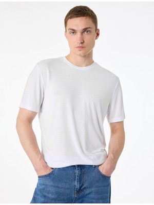 Koton Regular Fit Viskon Karışımlı Kısa Kollu Bisiklet Yaka Basic Tişört