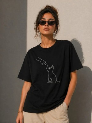 Gökyüzü Moda Minimal Kedi Çizim Baskılı Tişört Kısa Kol Yazlık T-Shirt - Siyah