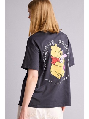 DeFacto Disney Wınnıe The Pooh Oversize Bisiklet Yaka Baskılı Kısa Kollu Tişört H6820AX26SM