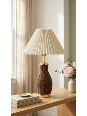 Decodelight Kahverengi Örme Hasır ve Gold Detay Ayak Açık Krem Pileli Kumaş Şapka Modern Abajur Modelleri