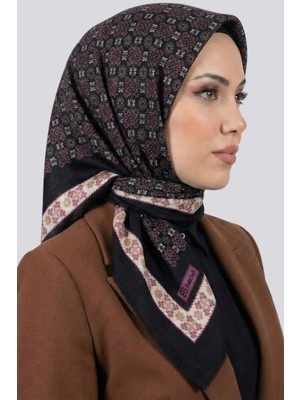 Hadiora Kadın Siyah Mor Etnik Desenli Flamlı Eşarp
