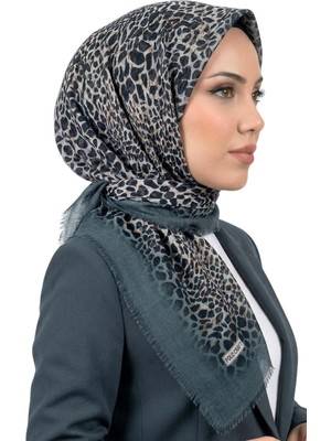 Hadiora Kadın Mint Leopar Desenli Flamlı Eşarp