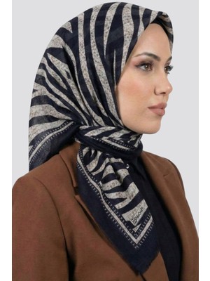 Hadiora Kadın Lacivert Zebra Desenli Flamlı Eşarp
