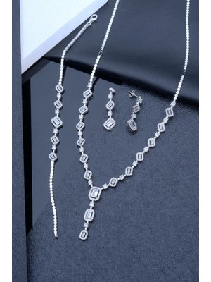 Innuendo Jewelry 925 Ayar Gümüş Kadın Baget Işıltı Takı Seti