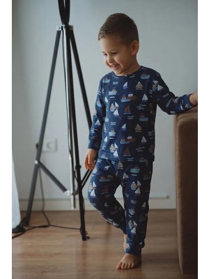 Cigit Desenli Mevsimlik Pijama Takım 1-7 Yaş Lacivert