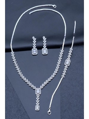Innuendo Jewelry 925 Ayar Gümüş Kadın Baget Taşlı Yaprak Motifli Takı Seti
