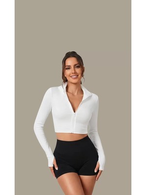 Luord - Store Kadın Beyaz Uzun Kol Fermuarlı Parmak Geçme Detaylı Dik Yaka Crop Top Bluz