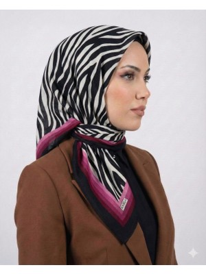 Hadiora Siyah Mürdüm Zebra Desenli Mio Caz Eşarp