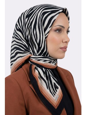 Hadiora Siyah Turuncu Zebra Desenli Mio Caz Eşarp