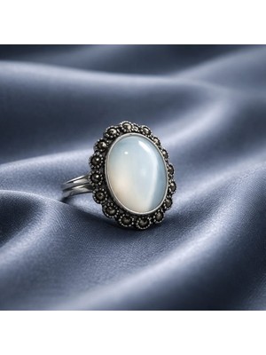 Jane Silver 925 Ayar Gümüş Büyük Sedef ve Markazit Yüzük