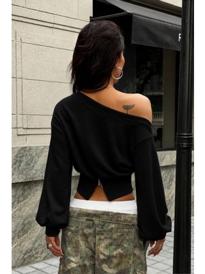 Tarz Cool Kadın Asimetrik Yaka Crop Sweatshirt Omuz Dekolteli Büzgülü Fermuar Detaylı