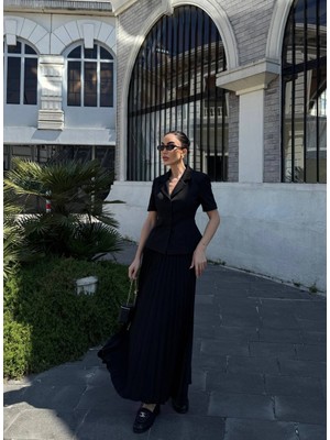Lokadi Kadın Siyah Piliseli Etekli Blazer Takım