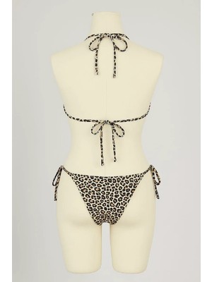 Lux Store Kadın Siyah ve Leopar Detaylı Yandan Bağlamalı Bikini Takımı – Modern, Konforlu ve Günlük Kombinlere Uygun