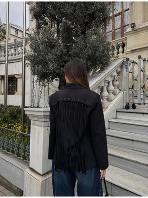 Lokadi Kadın Sırtı Kuşgözü Bağlama Detaylı Blazer Ceket