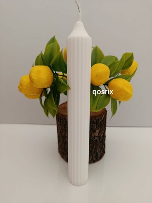 Qosrix Beyaz Şamdan Soya Mumu Doğal Vanilya Kokulu Uzun Çubuk Konik Mum Dekoratif 1 Adet
