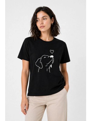 Beta Moda Hub Kadın Köpek Figürlü Minimal Baskılı Tişört Kısa Kol Yazlık T-Shirt - Siyah