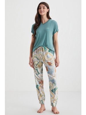 Catherine's Yumuşak Dokulu Pijama Takımı