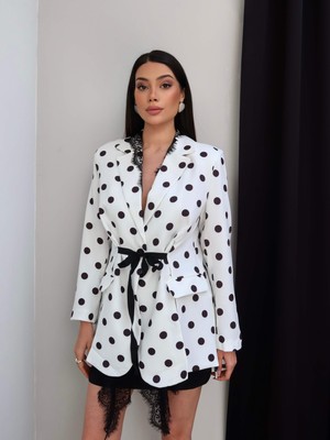 Esra Helvacı Puantiyeli Dantel Detay Tasarım Blazer Ceket