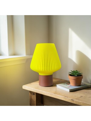 Modern Dekoratif Masa Lambası – Sarı Işık Efektli, E14 Duy, 2m Kablolu, Minimal Tasarım Gece Lambası, Şık Aydınlatma