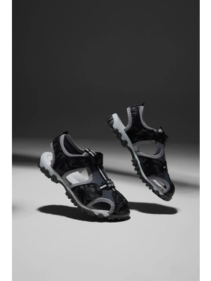 Tonny Black Çocuk Unisex Siyah Kamuflaj Çoçuk Cırtlı Rahat Kalıp Sandalet
