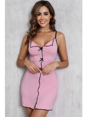 Bella Notte Pamuklu Pembe Fiyonk Detaylı Yırtmaçlı Gecelik