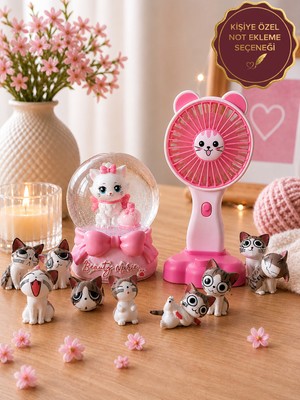 Rüya Kıyısı Pembe Prenses Kedi Kar Küresi, 9'lu Mini Kedi Figürleri & Kedi Temalı El ve Masaüstü Fanı - Sevimli Kediler Hediye Seti