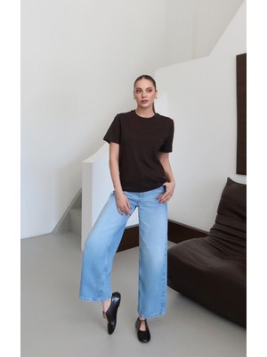 Roea Bisiklet Yaka Basic T-Shirt Kahve