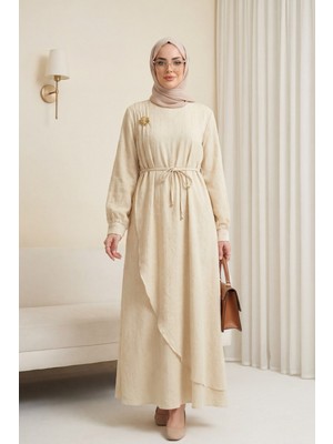 Moda Morfo Önü Çift Kat Belden Bağlamalı Broşlu Astarlı Keten Elbise -Bej