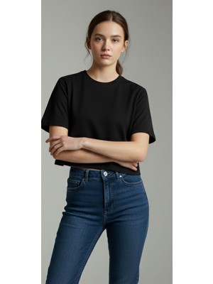 Moda Adın Basic Crop Tişört – Rahat Kalıp Kısa Kollu Günlük Şık Bluz
