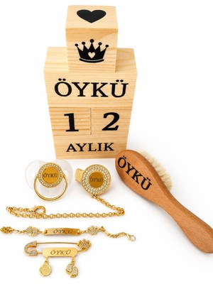 Shopfocus Kişiye Özel Isimli-0-18 Ay Kullanıma Uygun Emzik-Emzik Zinciri Emzik Askısı-Maşallah Bebek Yaka Iğnesi Dualı Isimli Metal-Bebek Künyesi METAL-%100 Ahşap Bebek Saç Fırçası Keçi Kılı-Anı Küpü