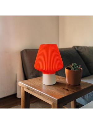 Modern Dekoratif Masa Lambası Turuncu – Minimal Tasarım, E14 Duy, 2m Kablolu, Beyaz Işık Ampul Hediyeli Gece Lambası