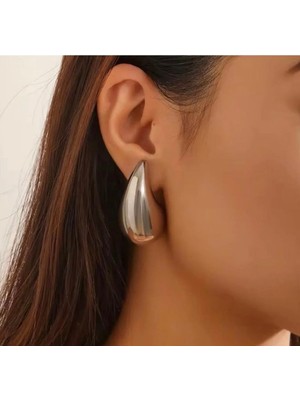 Damla Model Gümüş Rengi Çelik Şık Küpe