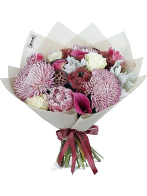 Çiçeek Protea Anastasya Gala ve Lotus Çiçek Buketi (L)